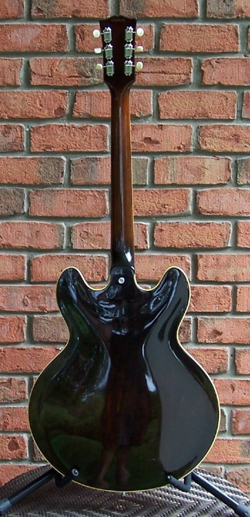 1967 Gibson ES-330 | ChasingGuitars